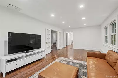 25 Vanderburgh Avenue, Larchmont, NY 10538 - Photo 5