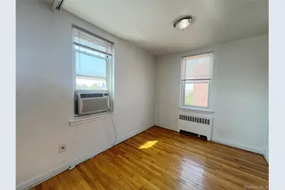 3011 Parsons Boulevard #7N, Flushing, NY 11354 - Photo 7