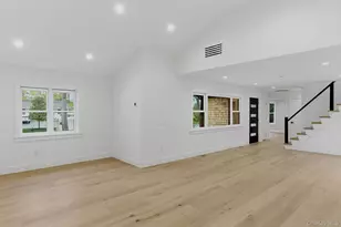 7 Mortimer St, Westhampton Beach, NY 11978 - Photo 3