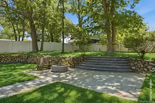 7 Mortimer St, Westhampton Beach, NY 11978 - Photo 5