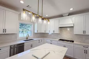 3421 Hawthorne Dr N, Wantagh, NY 11793 - Photo 7