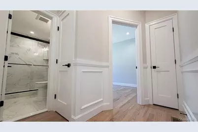 3421 Hawthorne Drive N, Wantagh, NY 11793 - Photo 15