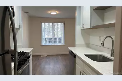 103 Birchwood Road #103, Medford, NY 11763 - Photo 3