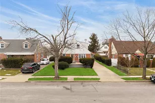 24 Jackson Ave, Elmont, NY 11003 - Photo 3