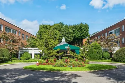 1390 Broadway #222, Hewlett, NY 11557 - Photo 1