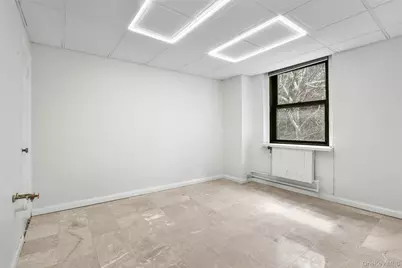 115 E 61st Street #4D, New York, NY 10065 - Photo 13