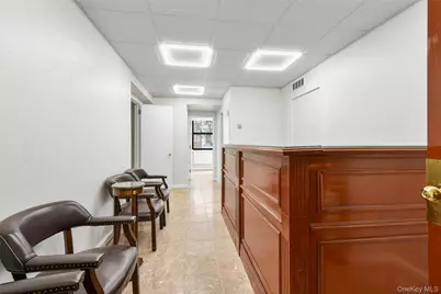 115 E 61st Street #4D, New York, NY 10065 - Photo 7