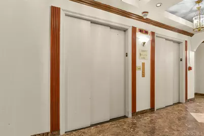 115 E 61st Street #4D, New York, NY 10065 - Photo 5