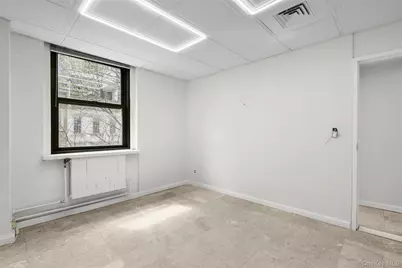 115 E 61st Street #4D, New York, NY 10065 - Photo 15