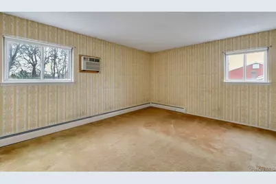 171 Nathan Drive, Bohemia, NY 11716 - Photo 29