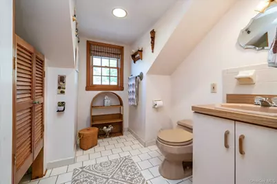 68 Broadway, Malverne, NY 11565 - Photo 21