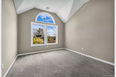 191 N Huron Street, Ronkonkoma, NY 11779 - Photo 21