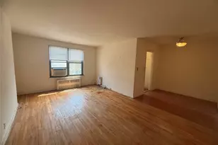 196-15 69th Ave, Fresh Meadows, NY 11365 - Photo 3