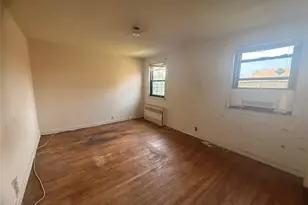 196-15 69th Ave, Fresh Meadows, NY 11365 - Photo 7