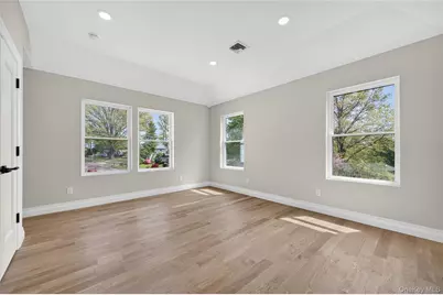 15 Ridge Drive, Port Washington, NY 11050 - Photo 29
