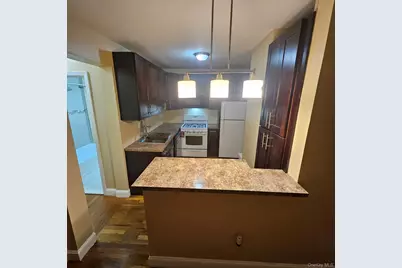 607 S 5th Avenue #2nd Flr Duplex, Mount Vernon, NY 10550 - Photo 3
