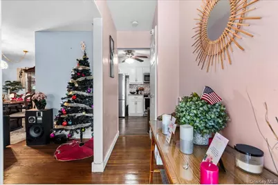 351 Maple Avenue, Uniondale, NY 11553 - Photo 3