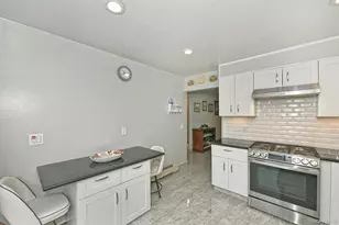 3076 Roxbury Rd, Oceanside, NY 11572 - Photo 15