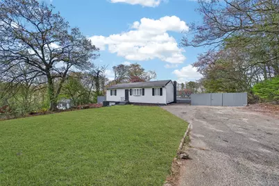 65 Maple Lane, Medford, NY 11763 - Photo 5