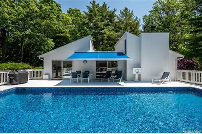 13 Van Scoys Path W, East Hampton, NY 11937 - Photo 1