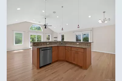 19 Buckingham Road, Nanuet, NY 10954 - Photo 11