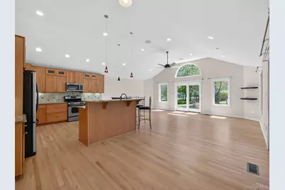 19 Buckingham Road, Nanuet, NY 10954 - Photo 13