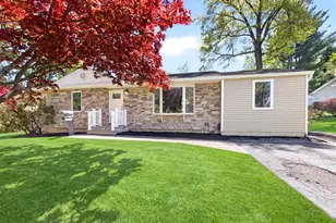 19 Buckingham Rd, Nanuet, NY 10954 - Photo 3