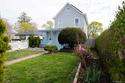 8 Brightside Avenue, Central Islip, NY 11722 - Photo 3