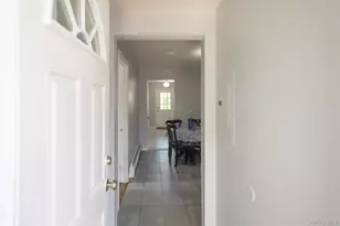 8 Brightside Ave, Central Islip, NY 11722 - Photo 5