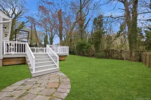 72 Seminole St, Selden, NY 11784 - Photo 3