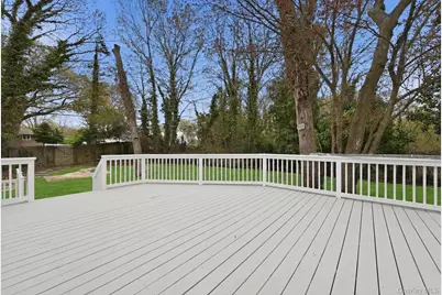 72 Seminole Street, Selden, NY 11784 - Photo 5