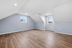 72 Seminole St, Selden, NY 11784 - Photo 17
