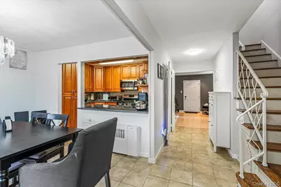 215-15 23rd Avenue #TH  10, Bayside, NY 11360 - Photo 5
