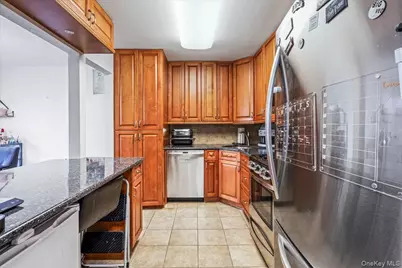215-15 23rd Avenue #TH  10, Bayside, NY 11360 - Photo 9