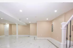 248-14 Van Zandt Ave, Little Neck, NY 11362 - Photo 13