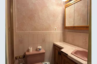 1474 Stephen Marc Lane, East Meadow, NY 11554 - Photo 11