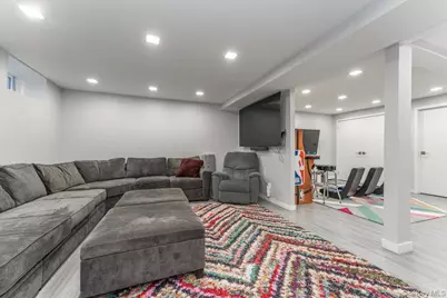 22 Larch Hill Road, Lawrence, NY 11559 - Photo 17