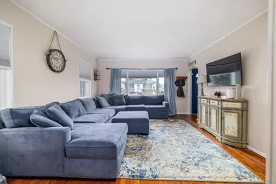 2915 Laurel Avenue, Baldwin, NY 11510 - Photo 9