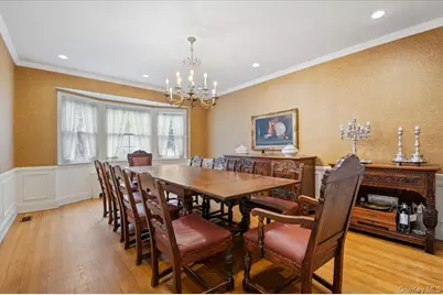 60 Broadway, Lawrence, NY 11559 - Photo 7