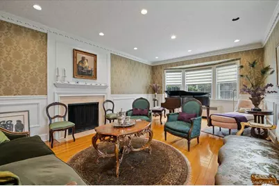 60 Broadway, Lawrence, NY 11559 - Photo 5