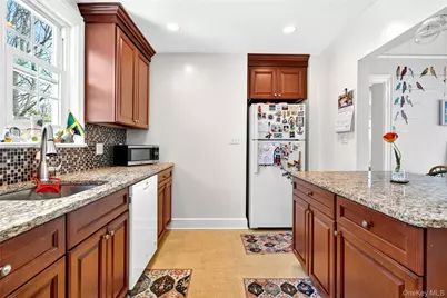 28 Spruce Street, New Rochelle, NY 10805 - Photo 37