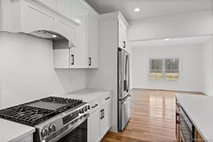 7 Jersey Ave, Miller Place, NY 11764 - Photo 19