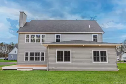 7 Jersey Avenue, Miller Place, NY 11764 - Photo 5