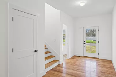 7 Jersey Avenue, Miller Place, NY 11764 - Photo 7