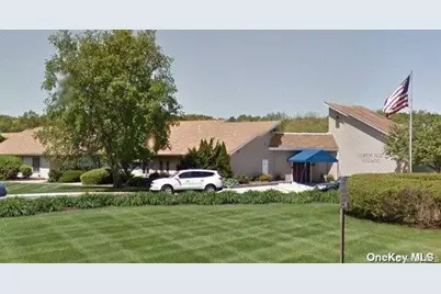 197 N Pointe Circle #197, Coram, NY 11727 - Photo 21