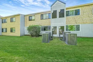 197 N Pointe Circle, Coram, NY 11727 - Photo 3