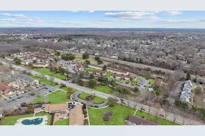 197 N Pointe Circle #197, Coram, NY 11727 - Photo 25