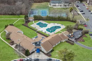 197 N Pointe Circle, Coram, NY 11727 - Photo 19