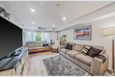 197 N Pointe Circle #197, Coram, NY 11727 - Photo 7