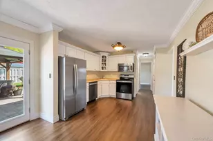 237 Oakland Ave, Miller Place, NY 11764 - Photo 13
